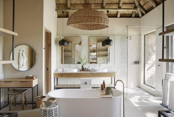 Founders-Camp-Superior-Chalet-Bathroom