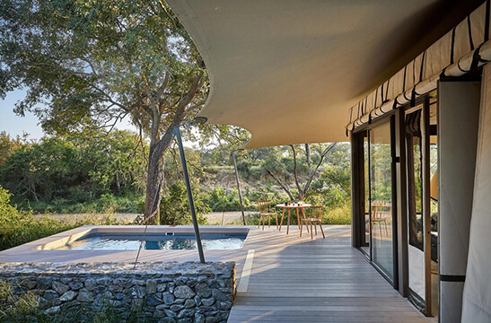 Luxury-tented-suite