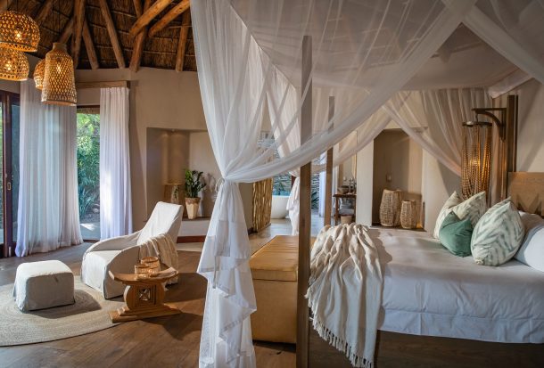 Dulini River Lodge Suite