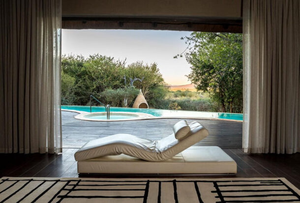 Fendi-Chaise-Presidential-Suite