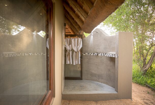 Kambaku River Sands Luxury Suite 1