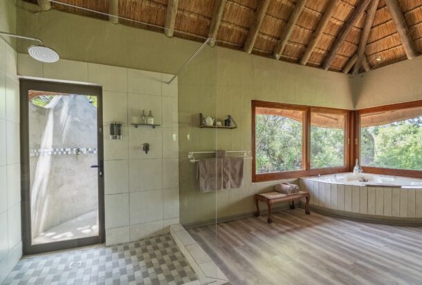 Kambaku River Sands Luxury Suite 2