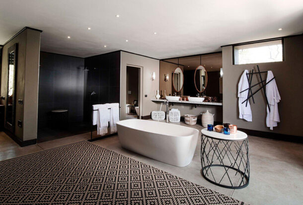 Kierie-Klapper-Suite-3