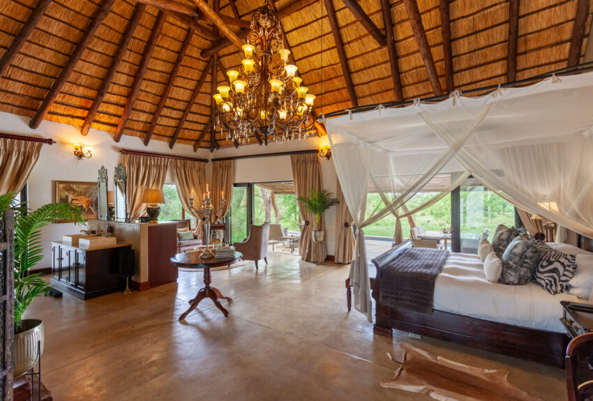 Kings Camp Honeymoon Suite 1