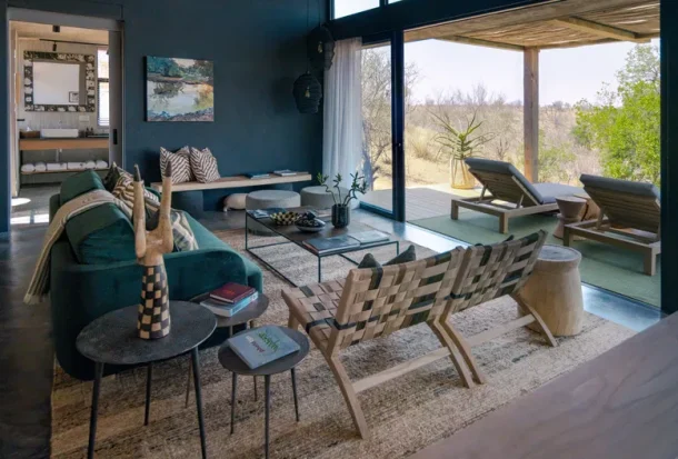 Klaserie Drift River View Villa 4.jpg