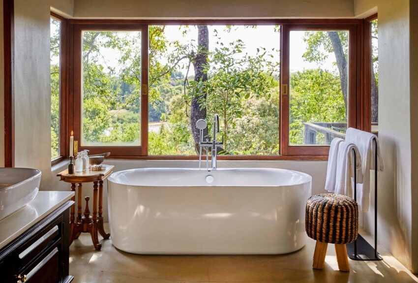 Lion Sands Tinga Lodge Luxury Suite 1