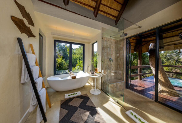 Little Bush Lodge Luxury Suite 2