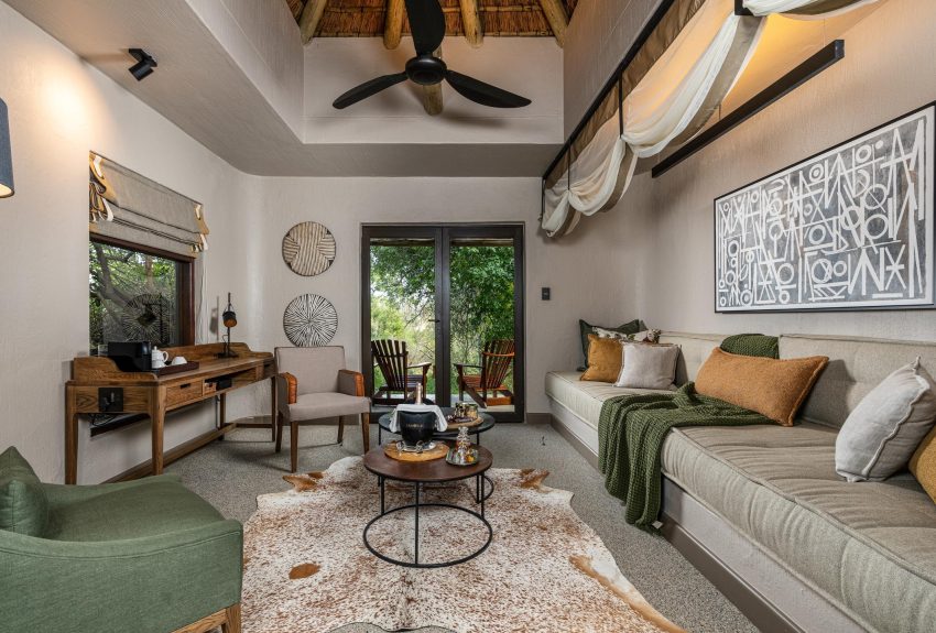 Luxury Suite Lounge Area