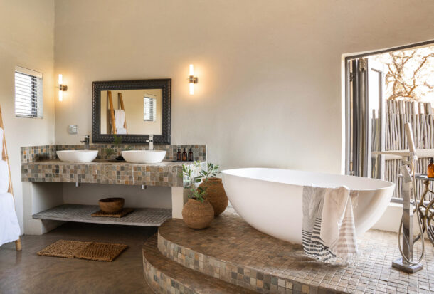 Simbavati River Lodge 2-bedroom chalets 4