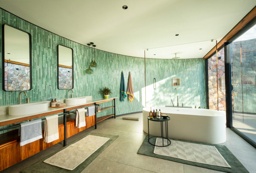 Tanda Tula Safari Camp Luxury Suite 1