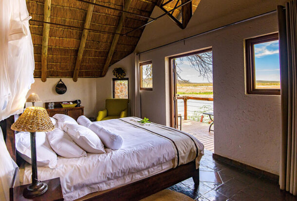 Tau-standard-chalet-1