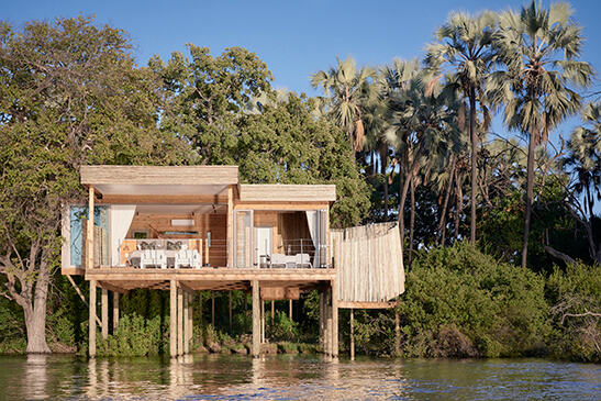 Island-Treehouse-Suite-Vic-Falls-River-Lodge-1
