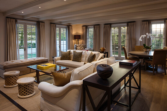 Leeu-Estates-Cellar-Cottage-Executive-suite-with-Terrace-4