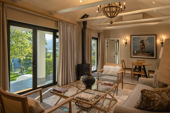 Leeu-Estates-The-Oaks-Lounge-2