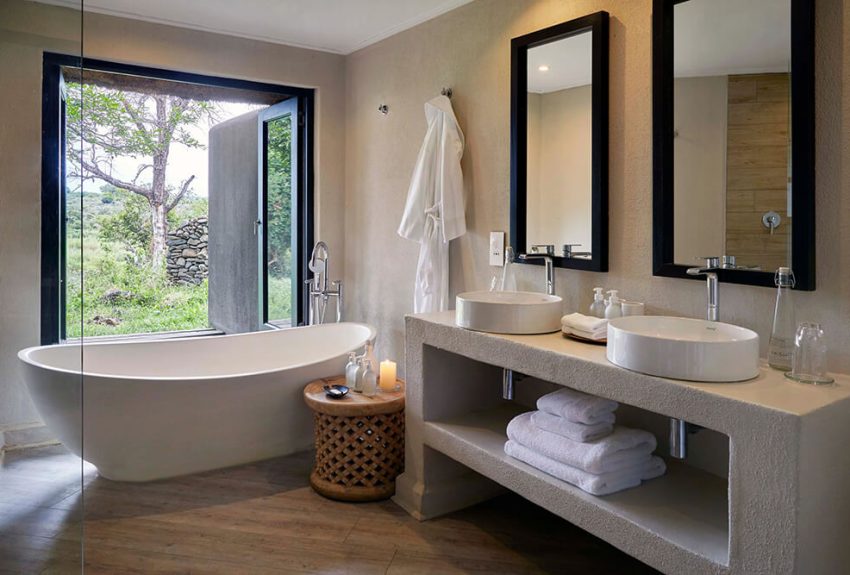 Lion Sands River Lodge Luxury Room 4