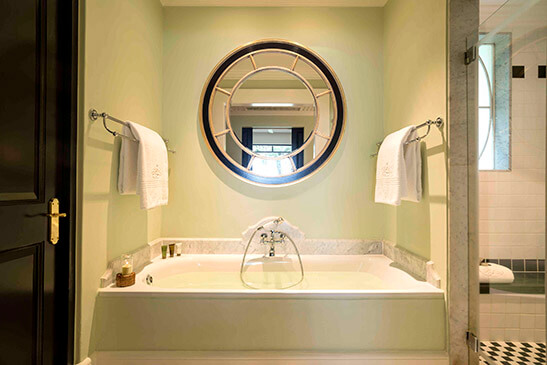 Premier-Room-Royal-Livingston-2