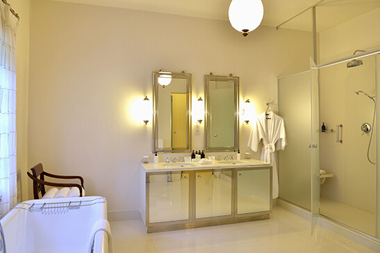 Presidential-Suite-Victoria-Falls-Hotel-5