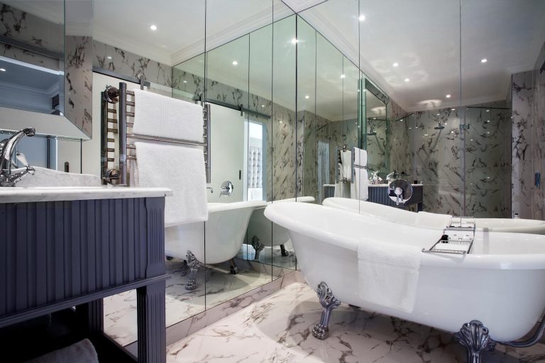 Superior-Sea-Facing-Suite-2-768x512