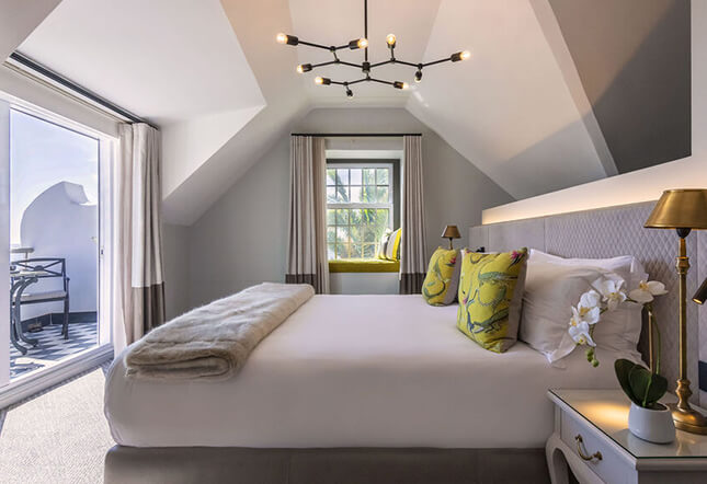 The-Winchester-Luxury-Balcony-Suite-2