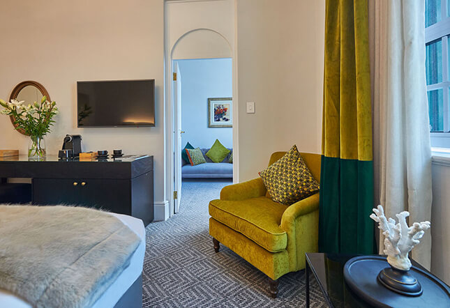 The-Winchester-Mountain-Facing3